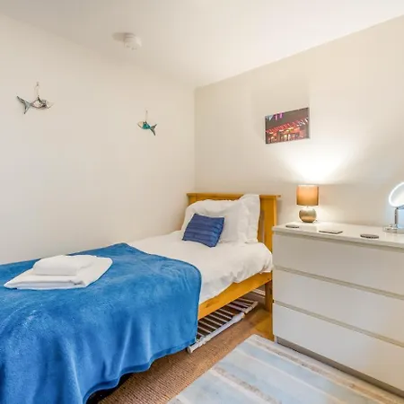 2 Bed In Oc-w402 Apartment