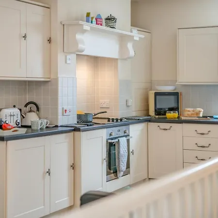 Apartment 2 Bed In Oc-w402 *